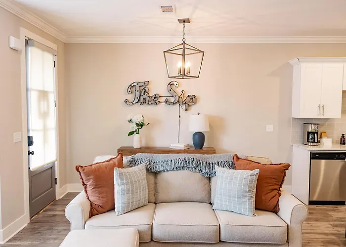 The Oxford Edit Chic 3Br, All En Suites Pool